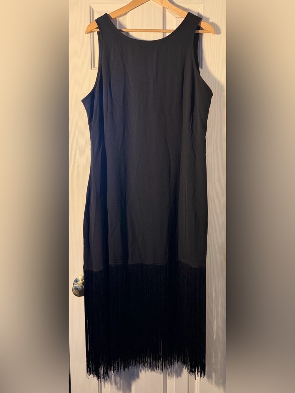Abercrombie & Fitch Black Sleeveless Fringe Midi Dress. XL